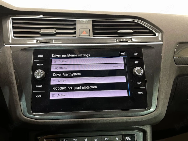 VOLKSWAGEN Tiguan 2019 — imagine 19