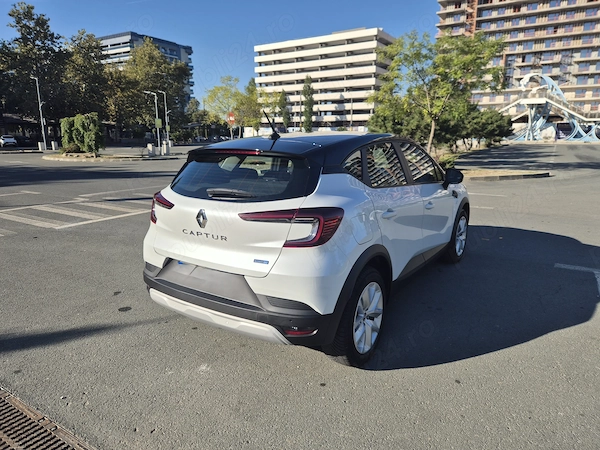 RENAULT Captur 2022 — imagine 4
