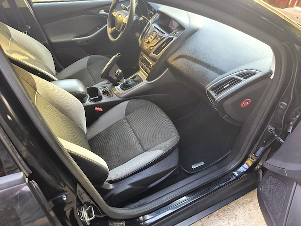 FORD Focus 2012 — imagine 4