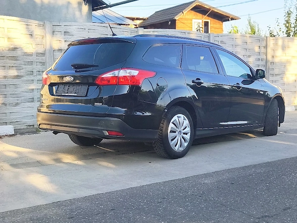 FORD Focus 2012 — imagine 3