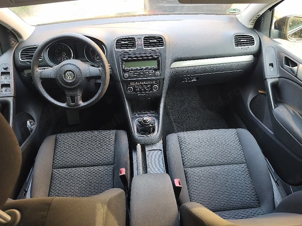 VOLKSWAGEN Golf 2011 — imagine 4