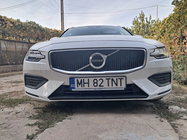 VOLVO V60 2020 — imagine 2