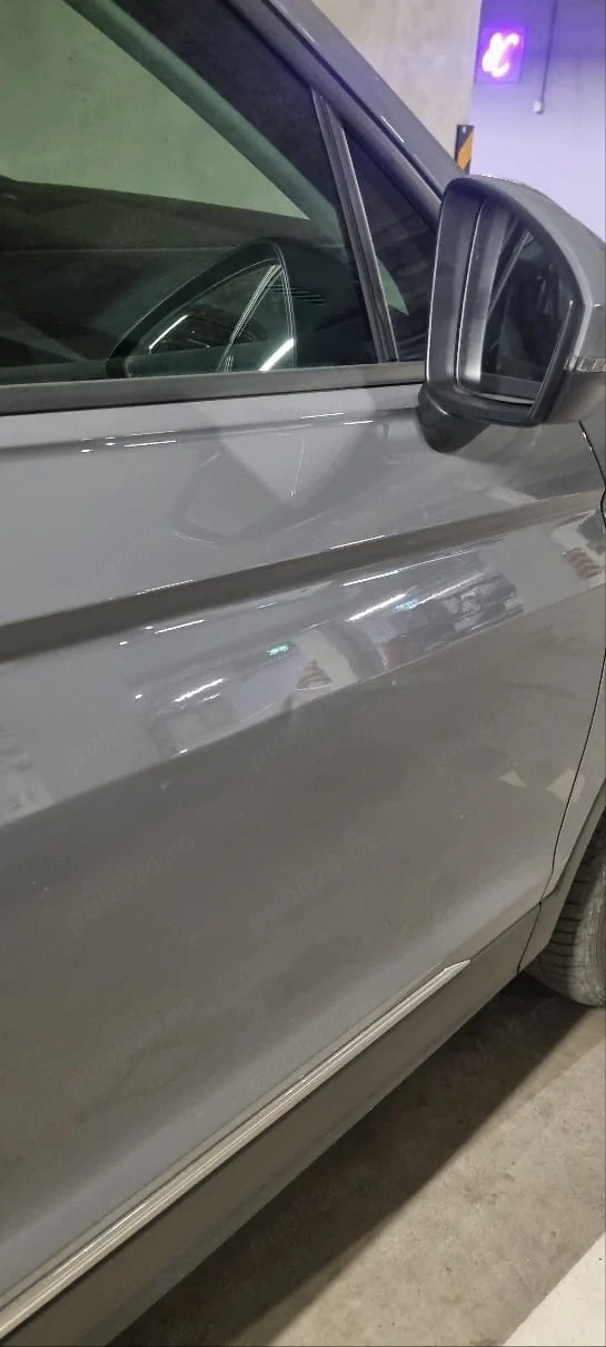VOLKSWAGEN Tiguan 2022 — imagine 3
