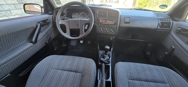VOLKSWAGEN Passat 1991 — imagine 8