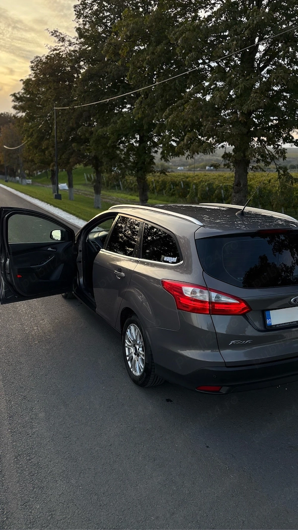 FORD Focus 2012 — imagine 4