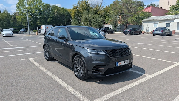 Range Rover Velar 3.0 V6 D300 R-Dynamic SE, 300 CP, Matrix LED, panoramic, masaj, istoric Land Rover