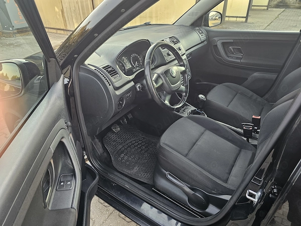 SKODA Fabia 2011 — imagine 9