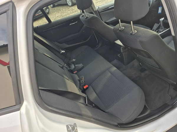 BMW iX1 2011 — imagine 8