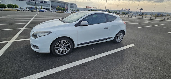 RENAULT Megane 2011 — imagine 3