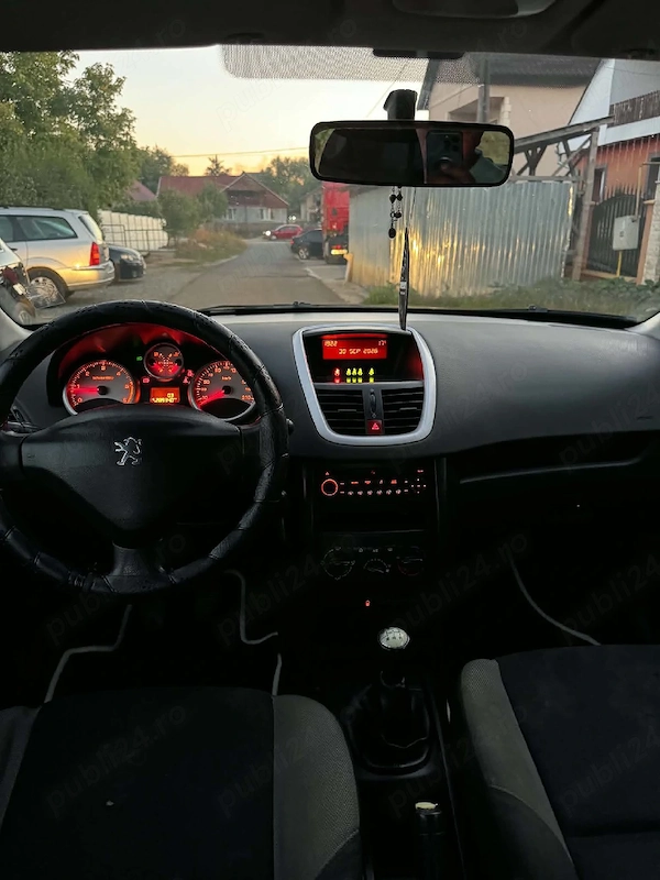 PEUGEOT 207 2008 — imagine 5