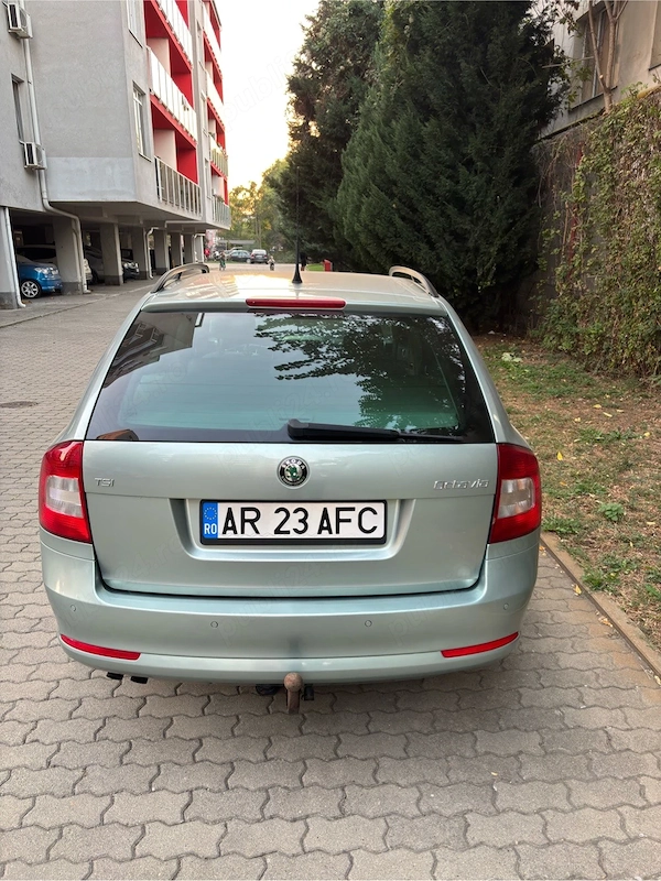 SKODA Octavia 2010 — imagine 4