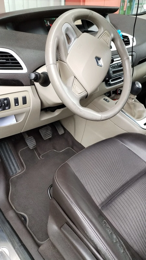 RENAULT Scenic 2010 — imagine 9