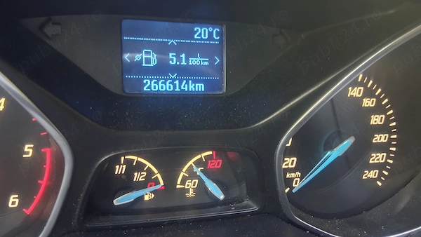 FORD Focus 2014 — imagine 5