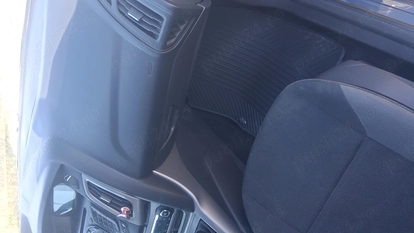 FORD Focus 2014 — imagine 9