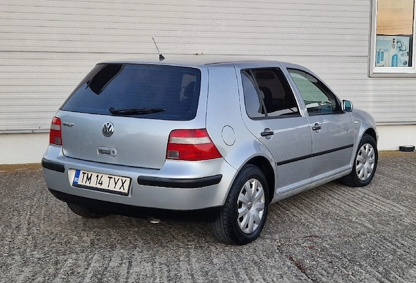 VOLKSWAGEN Golf 2003 — imagine 4