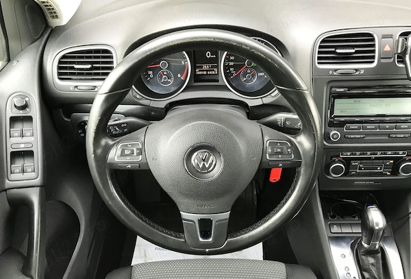 VOLKSWAGEN Golf 2012 — imagine 15