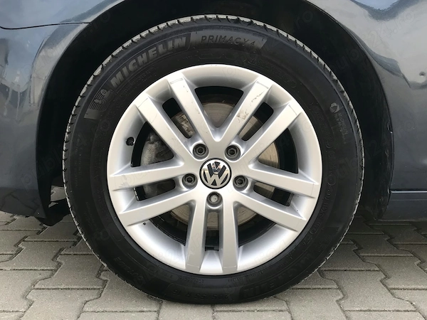 VOLKSWAGEN Golf 2012 — imagine 20