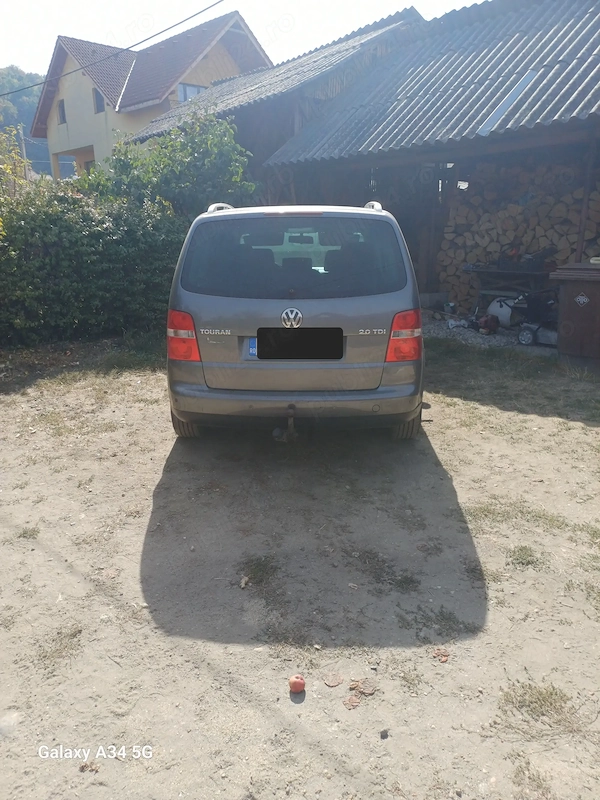 VOLKSWAGEN Touran 2005 — imagine 3