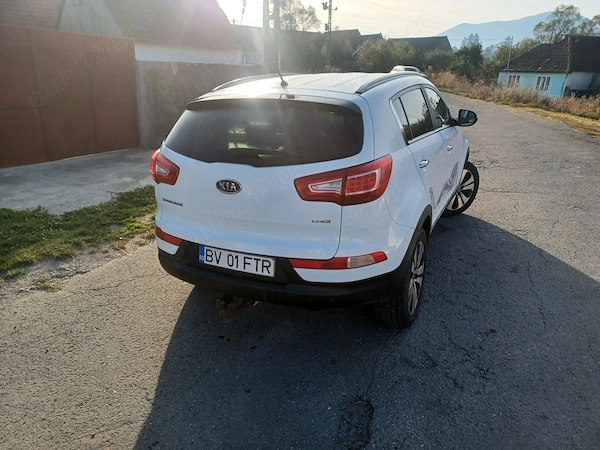 KIA Sportage 2011 — imagine 4