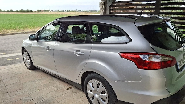 FORD Focus 2012 — imagine 9