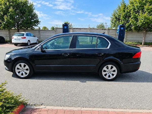 SKODA Superb 2014 — imagine 4