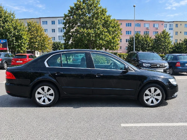 SKODA Superb 2014 — imagine 5
