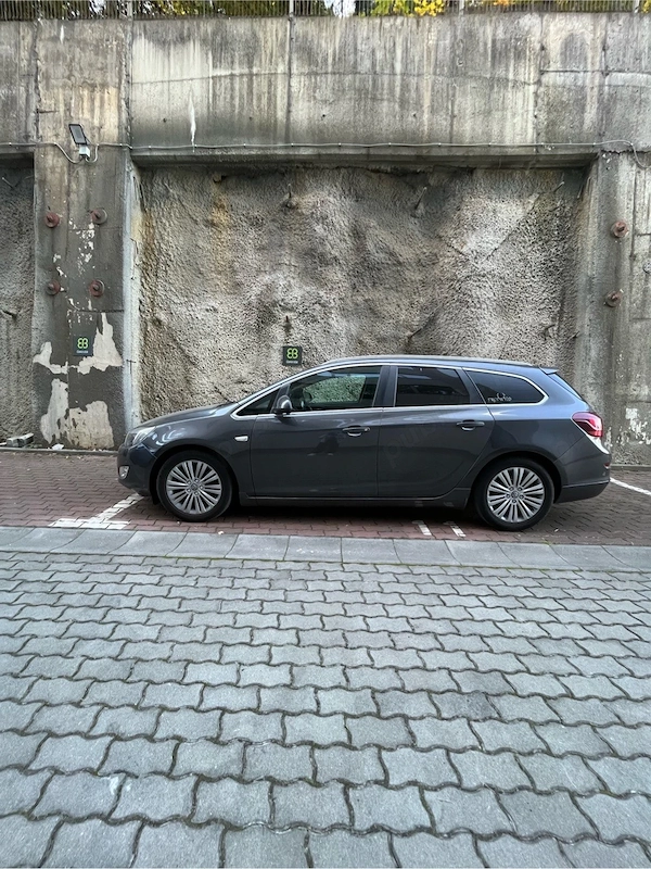 OPEL Astra 2011 — imagine 2