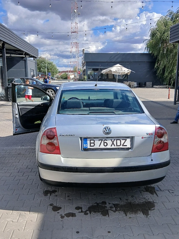 VOLKSWAGEN Passat 2002 — imagine 2