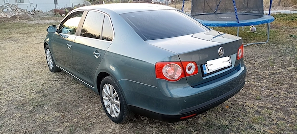 VOLKSWAGEN Jetta 2007 — imagine 3