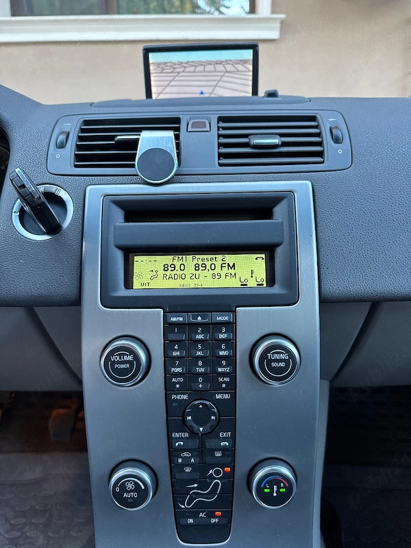 VOLVO V50 2010 — imagine 10