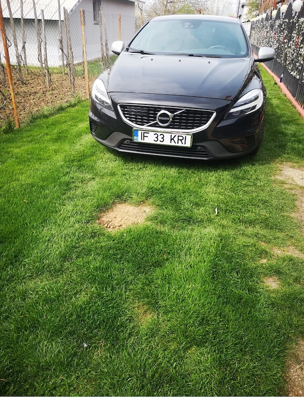 VOLVO V40 2019 — imagine 5