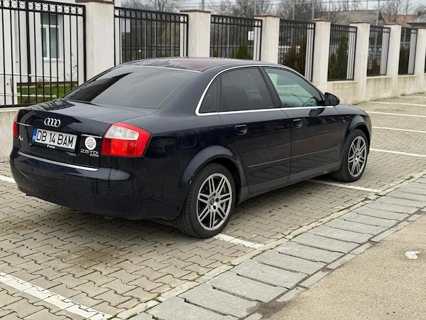 AUDI A4 2003 — imagine 2