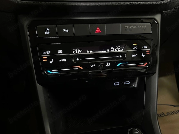 VOLKSWAGEN T-Cross 2023 — imagine 18