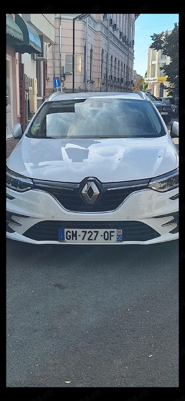 RENAULT Megane 2023 — imagine 3