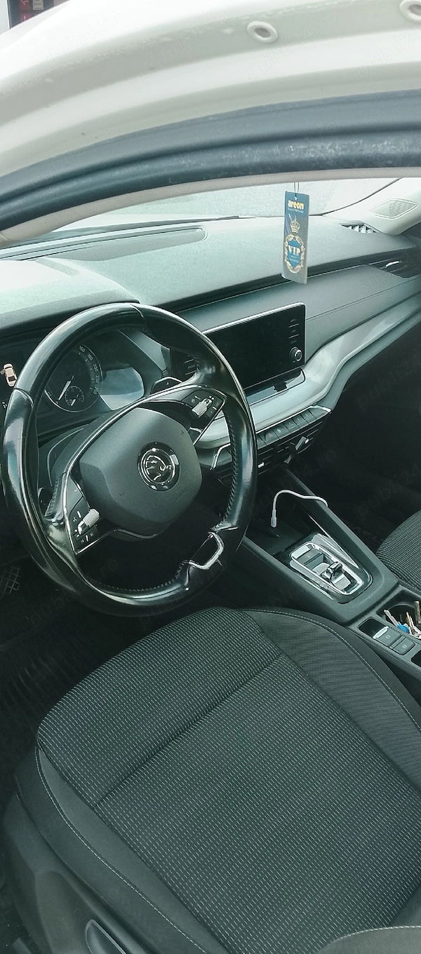 SKODA Octavia 2022 — imagine 5