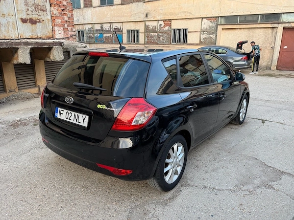 KIA Ceed 2010 — imagine 4