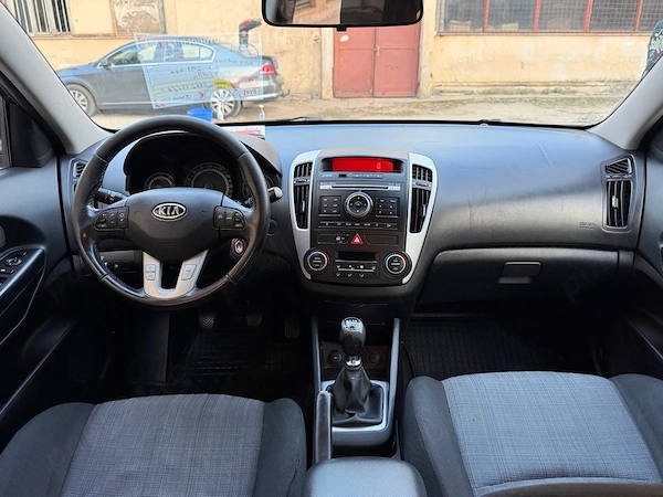 KIA Ceed 2010 — imagine 7