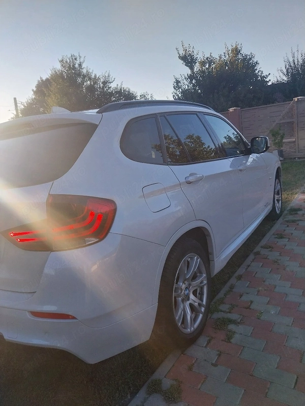 BMW iX1 2011 — imagine 2