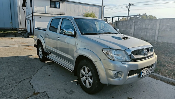 TOYOTA Hilux 2011 — imagine 2