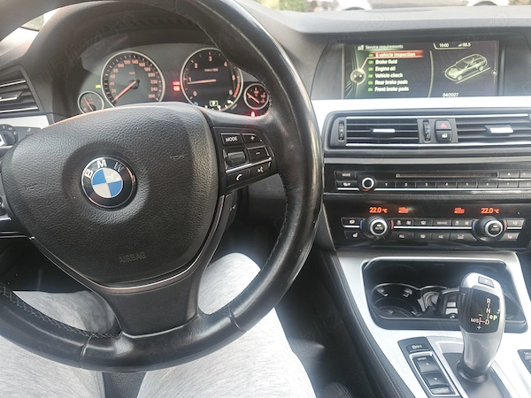 BMW 5 Series 2013 — imagine 8