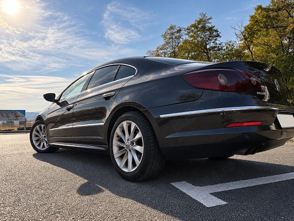VOLKSWAGEN Passat CC 2011 — imagine 4
