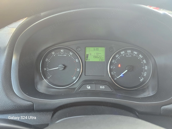 SKODA Fabia 2011 — imagine 4