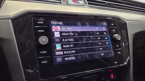 VOLKSWAGEN Passat 2022 — imagine 20