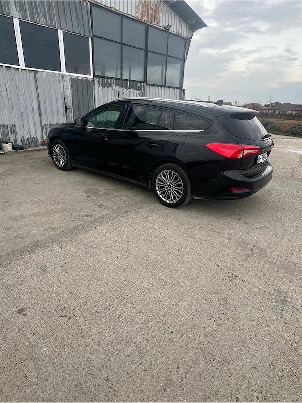 FORD Focus 2020 — imagine 3