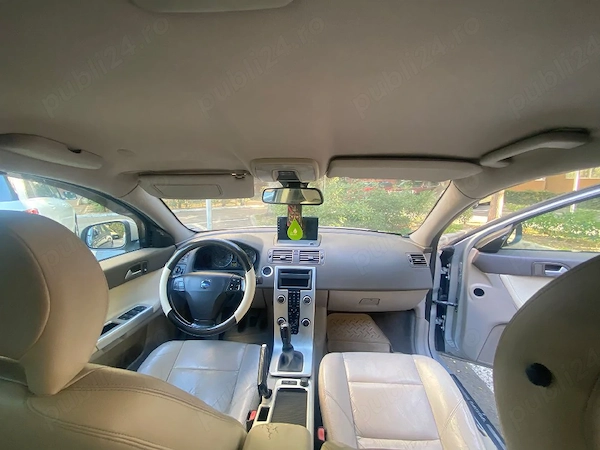VOLVO S40 2010 — imagine 5