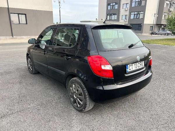 SKODA Fabia 2011 — imagine 3