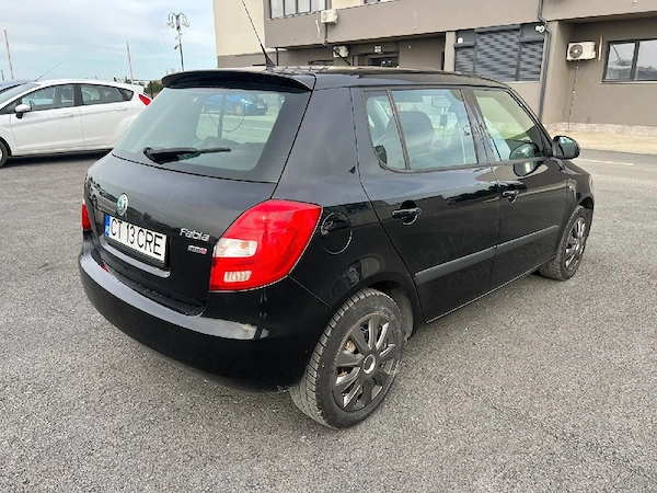 SKODA Fabia 2011 — imagine 2