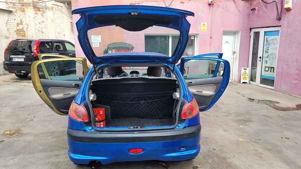PEUGEOT 206 2004 — imagine 9