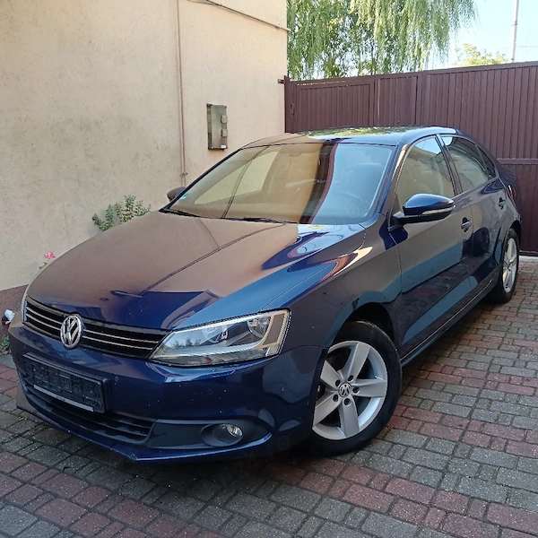 VOLKSWAGEN Jetta 2011 — imagine 5