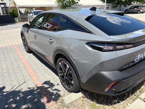 PEUGEOT 408 2023 — imagine 3